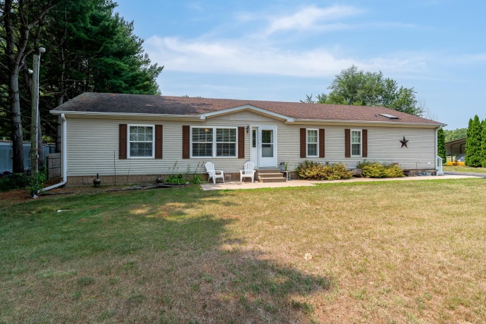 8152 CHARLES, SAVANNA, Illinois 61074, 3 Bedrooms Bedrooms, ,2 BathroomsBathrooms,House,For Sale,CHARLES,202604667