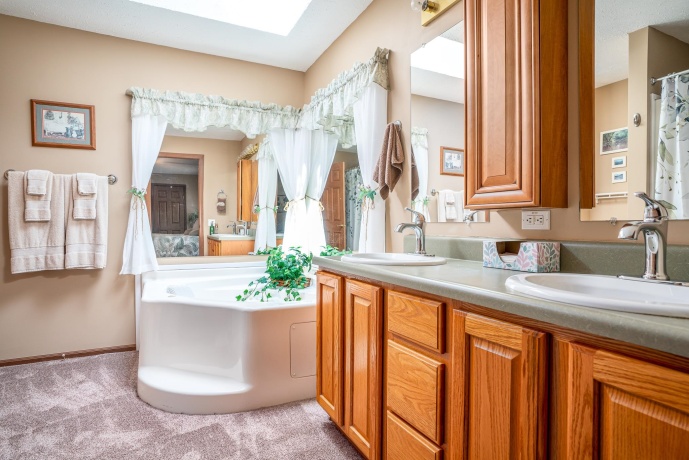 8152 CHARLES, SAVANNA, Illinois 61074, 3 Bedrooms Bedrooms, ,2 BathroomsBathrooms,House,For Sale,CHARLES,202604667