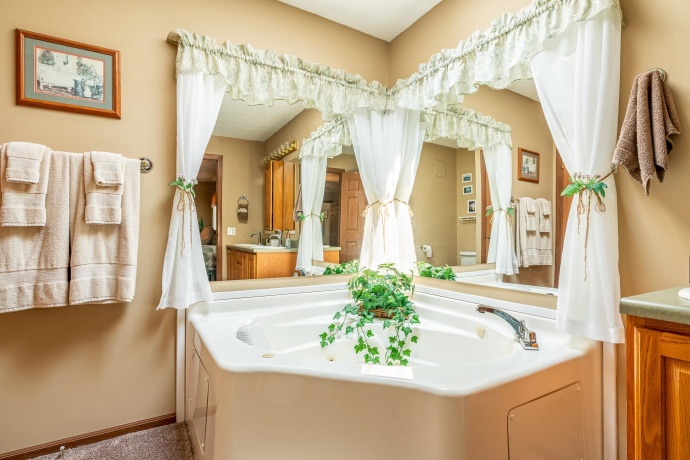 8152 CHARLES, SAVANNA, Illinois 61074, 3 Bedrooms Bedrooms, ,2 BathroomsBathrooms,House,For Sale,CHARLES,202604667