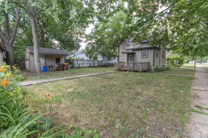 1927 15th, ROCKFORD, Illinois 61104, 2 Bedrooms Bedrooms, ,1 BathroomBathrooms,House,For Sale,15th,202604668