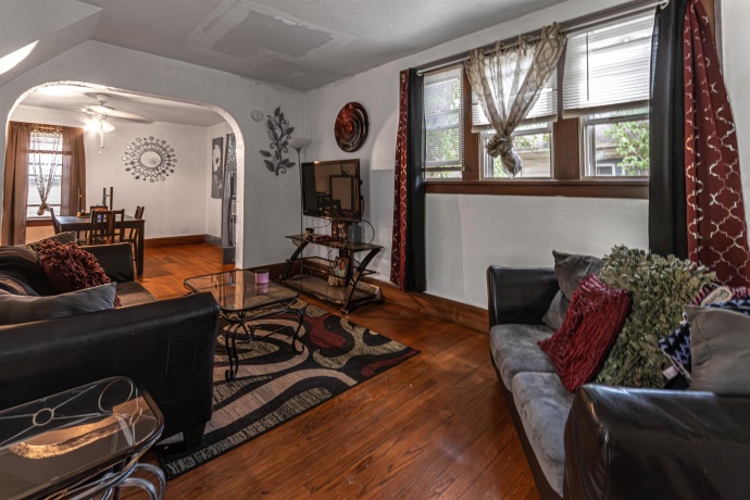 1927 15th, ROCKFORD, Illinois 61104, 2 Bedrooms Bedrooms, ,1 BathroomBathrooms,House,For Sale,15th,202604668