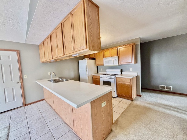 8000 Primrose, POPLAR GROVE, Illinois 61065, 2 Bedrooms Bedrooms, ,2 BathroomsBathrooms,Condominium,For Sale,Primrose,202604671