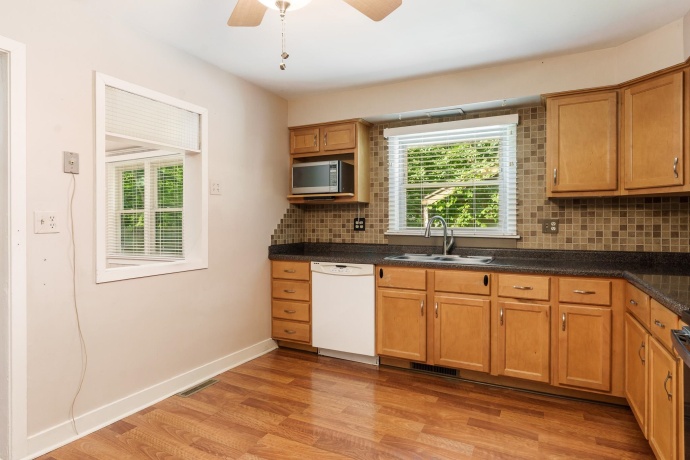 1010 Center, ELGIN, Illinois 60120, 4 Bedrooms Bedrooms, ,2 BathroomsBathrooms,House,For Sale,Center,202604673