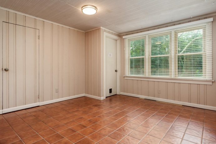 1010 Center, ELGIN, Illinois 60120, 4 Bedrooms Bedrooms, ,2 BathroomsBathrooms,House,For Sale,Center,202604673