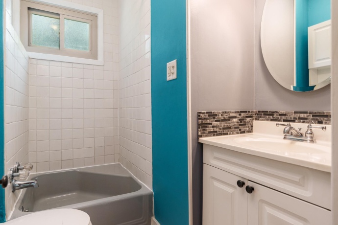 1010 Center, ELGIN, Illinois 60120, 4 Bedrooms Bedrooms, ,2 BathroomsBathrooms,House,For Sale,Center,202604673