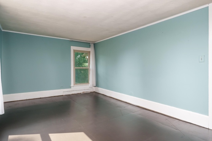 1010 Center, ELGIN, Illinois 60120, 4 Bedrooms Bedrooms, ,2 BathroomsBathrooms,House,For Sale,Center,202604673