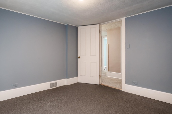 1010 Center, ELGIN, Illinois 60120, 4 Bedrooms Bedrooms, ,2 BathroomsBathrooms,House,For Sale,Center,202604673