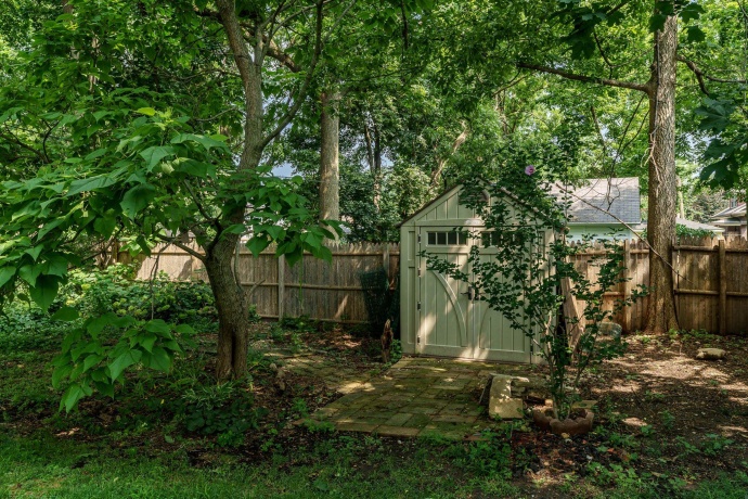 1010 Center, ELGIN, Illinois 60120, 4 Bedrooms Bedrooms, ,2 BathroomsBathrooms,House,For Sale,Center,202604673