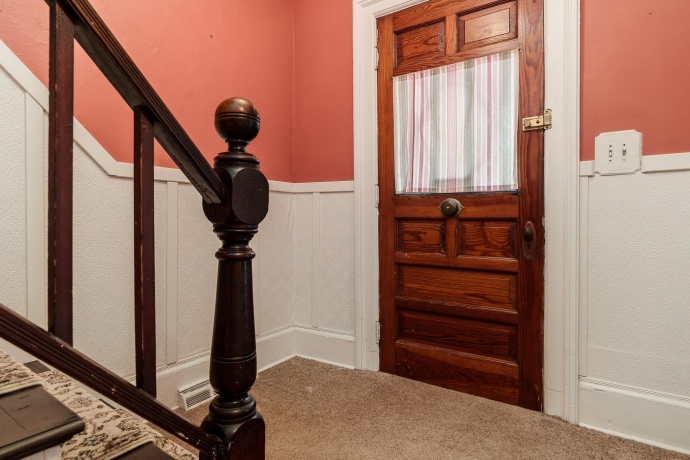 1010 Center, ELGIN, Illinois 60120, 4 Bedrooms Bedrooms, ,2 BathroomsBathrooms,House,For Sale,Center,202604673