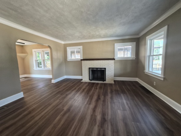 1918 Auburn, ROCKFORD, Illinois 61103, 3 Bedrooms Bedrooms, ,1 BathroomBathrooms,House,For Sale,Auburn,202604674