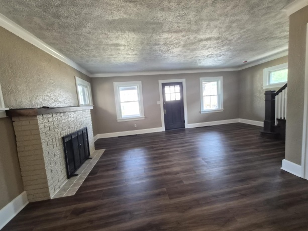 1918 Auburn, ROCKFORD, Illinois 61103, 3 Bedrooms Bedrooms, ,1 BathroomBathrooms,House,For Sale,Auburn,202604674
