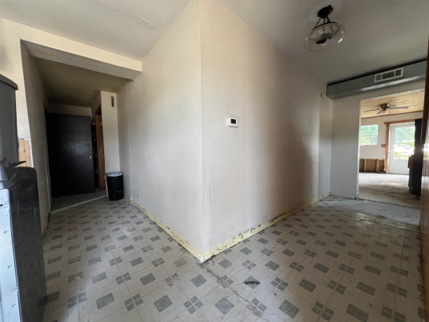 101 Main, LEAF RIVER, Illinois 61047, 2 Bedrooms Bedrooms, ,1 BathroomBathrooms,House,For Sale,Main,202604675