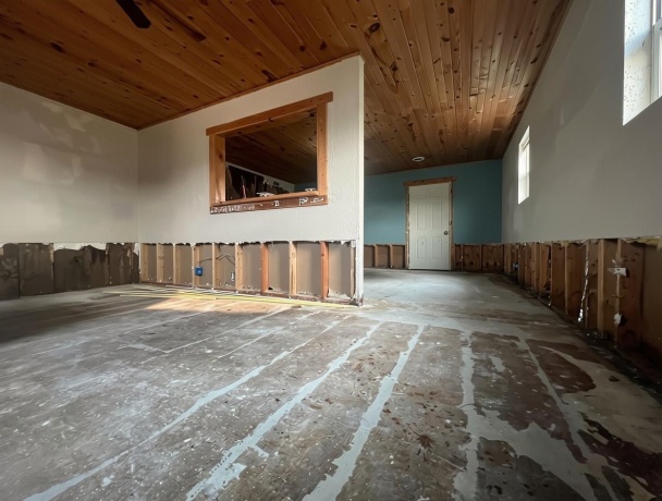 101 Main, LEAF RIVER, Illinois 61047, 2 Bedrooms Bedrooms, ,1 BathroomBathrooms,House,For Sale,Main,202604675