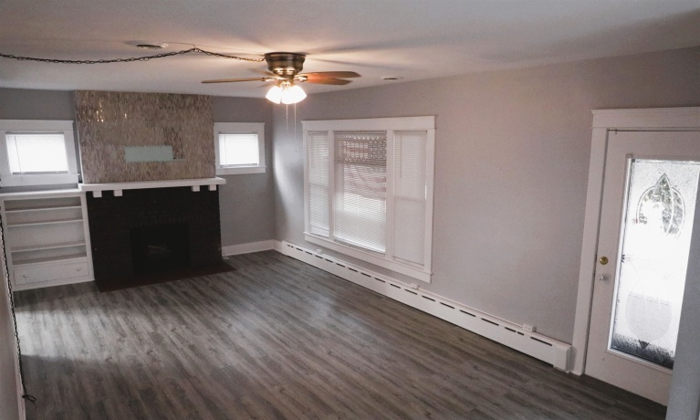 812 Locust, FREEPORT, Illinois 61032, 4 Bedrooms Bedrooms, ,1 BathroomBathrooms,House,For Sale,Locust,202604679
