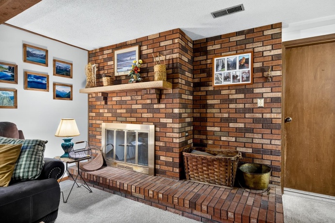 8586 YELLOWSTONE, BYRON, Illinois 61010, 3 Bedrooms Bedrooms, ,2 BathroomsBathrooms,House,For Sale,YELLOWSTONE,202604681