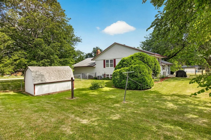 8586 YELLOWSTONE, BYRON, Illinois 61010, 3 Bedrooms Bedrooms, ,2 BathroomsBathrooms,House,For Sale,YELLOWSTONE,202604681