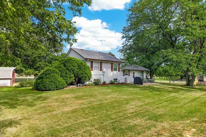 8586 YELLOWSTONE, BYRON, Illinois 61010, 3 Bedrooms Bedrooms, ,2 BathroomsBathrooms,House,For Sale,YELLOWSTONE,202604681