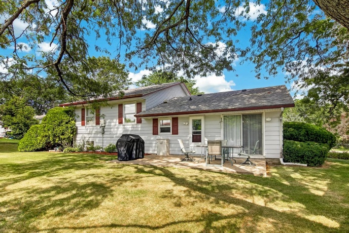 8586 YELLOWSTONE, BYRON, Illinois 61010, 3 Bedrooms Bedrooms, ,2 BathroomsBathrooms,House,For Sale,YELLOWSTONE,202604681
