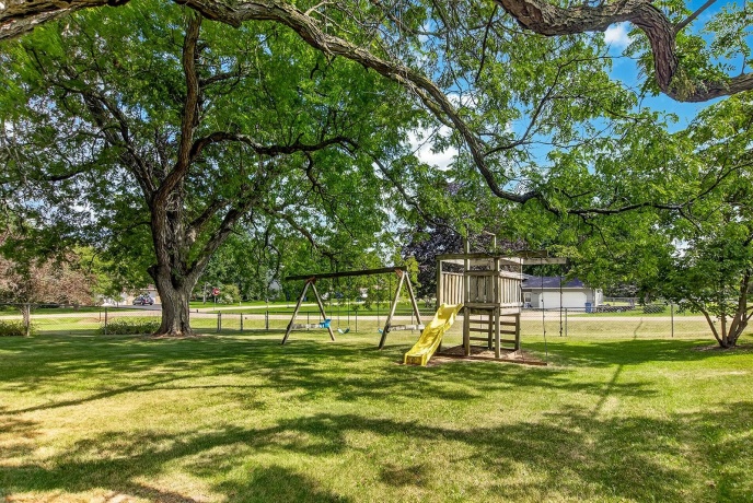 8586 YELLOWSTONE, BYRON, Illinois 61010, 3 Bedrooms Bedrooms, ,2 BathroomsBathrooms,House,For Sale,YELLOWSTONE,202604681