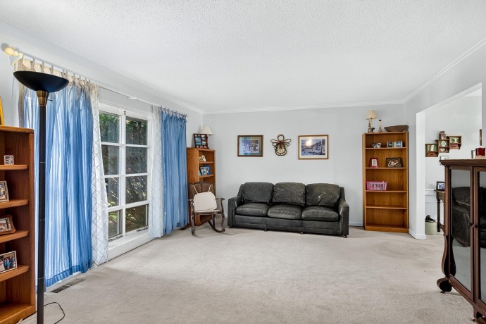8586 YELLOWSTONE, BYRON, Illinois 61010, 3 Bedrooms Bedrooms, ,2 BathroomsBathrooms,House,For Sale,YELLOWSTONE,202604681