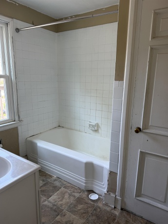 929 Garfield, BELVIDERE, Illinois 61008, 4 Bedrooms Bedrooms, ,1 BathroomBathrooms,House,For Sale,Garfield,202604684