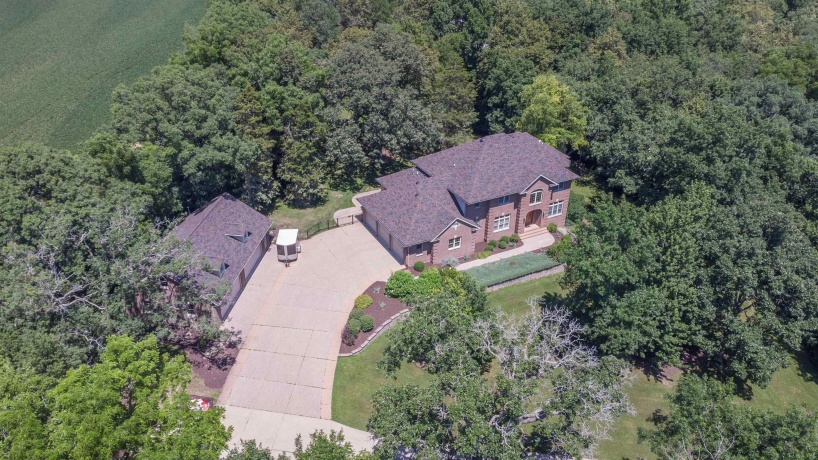 3285 Forest, FREEPORT, Illinois 61032, 4 Bedrooms Bedrooms, ,4 BathroomsBathrooms,House,For Sale,Forest,202604686