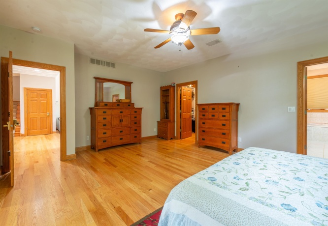 3285 Forest, FREEPORT, Illinois 61032, 4 Bedrooms Bedrooms, ,4 BathroomsBathrooms,House,For Sale,Forest,202604686