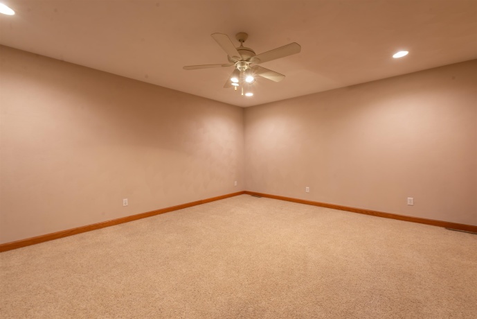 3285 Forest, FREEPORT, Illinois 61032, 4 Bedrooms Bedrooms, ,4 BathroomsBathrooms,House,For Sale,Forest,202604686