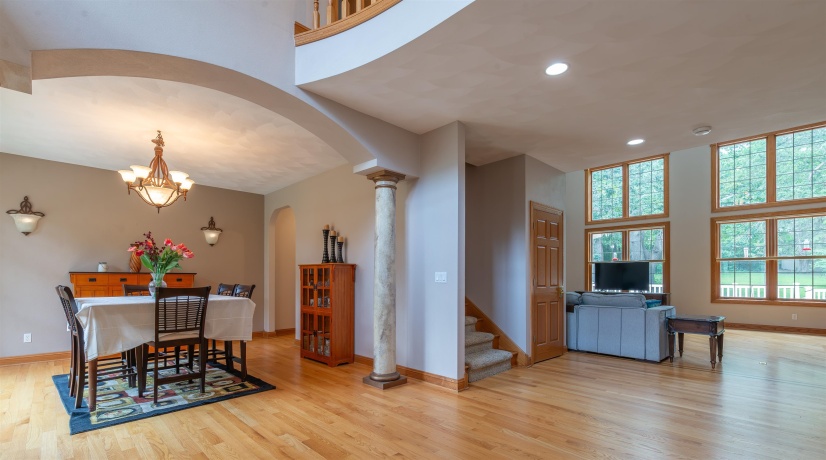 3285 Forest, FREEPORT, Illinois 61032, 4 Bedrooms Bedrooms, ,4 BathroomsBathrooms,House,For Sale,Forest,202604686