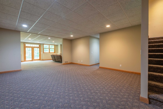 3285 Forest, FREEPORT, Illinois 61032, 4 Bedrooms Bedrooms, ,4 BathroomsBathrooms,House,For Sale,Forest,202604686