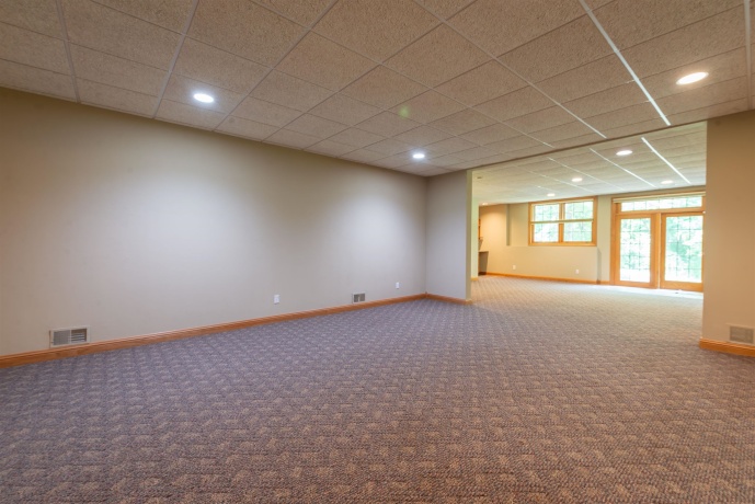 3285 Forest, FREEPORT, Illinois 61032, 4 Bedrooms Bedrooms, ,4 BathroomsBathrooms,House,For Sale,Forest,202604686