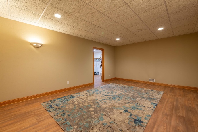 3285 Forest, FREEPORT, Illinois 61032, 4 Bedrooms Bedrooms, ,4 BathroomsBathrooms,House,For Sale,Forest,202604686