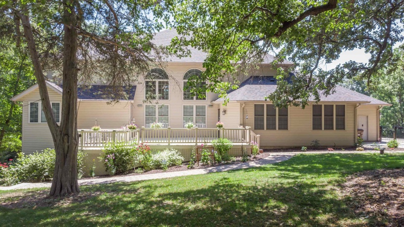 3285 Forest, FREEPORT, Illinois 61032, 4 Bedrooms Bedrooms, ,4 BathroomsBathrooms,House,For Sale,Forest,202604686