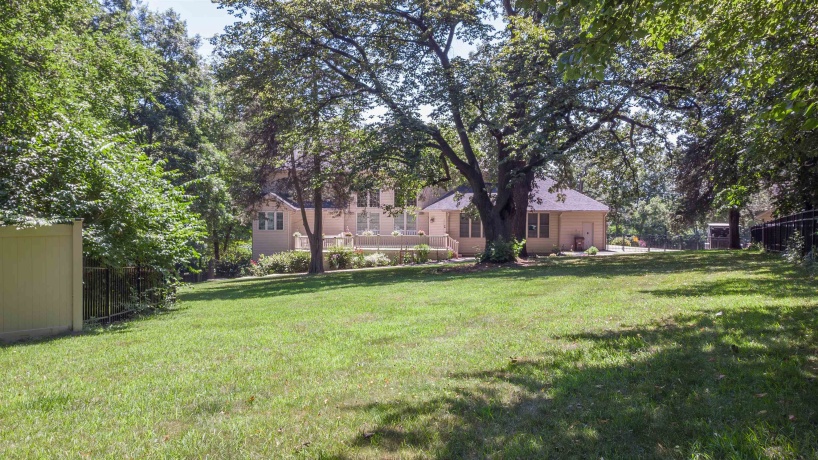 3285 Forest, FREEPORT, Illinois 61032, 4 Bedrooms Bedrooms, ,4 BathroomsBathrooms,House,For Sale,Forest,202604686