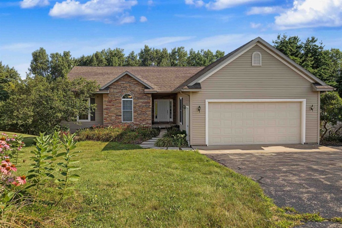 11A158 Birdie, APPLE CANYON LAKE, Illinois 61001, 4 Bedrooms Bedrooms, ,3 BathroomsBathrooms,House,For Sale,Birdie,202604688