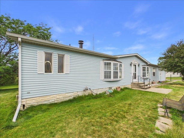 933 Micole, BELVIDERE, Illinois 61008, 3 Bedrooms Bedrooms, ,2 BathroomsBathrooms,House,For Sale,Micole,202604691
