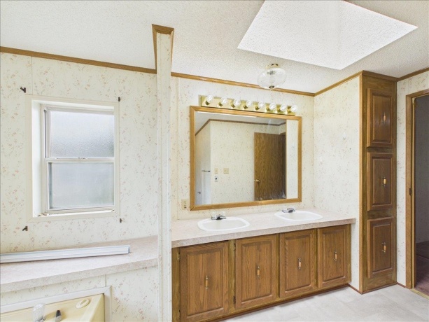 933 Micole, BELVIDERE, Illinois 61008, 3 Bedrooms Bedrooms, ,2 BathroomsBathrooms,House,For Sale,Micole,202604691