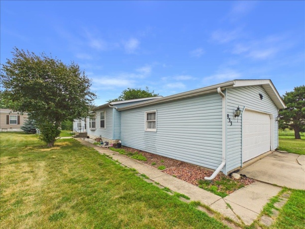 933 Micole, BELVIDERE, Illinois 61008, 3 Bedrooms Bedrooms, ,2 BathroomsBathrooms,House,For Sale,Micole,202604691