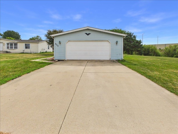 933 Micole, BELVIDERE, Illinois 61008, 3 Bedrooms Bedrooms, ,2 BathroomsBathrooms,House,For Sale,Micole,202604691
