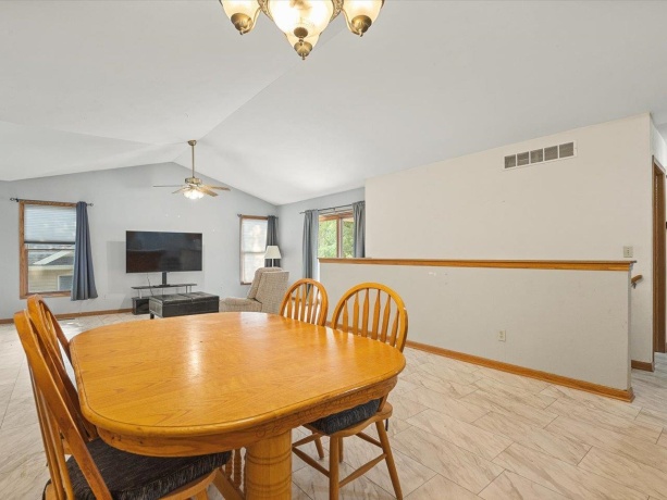 4056 Pepper, ROCKFORD, Illinois 61114, 2 Bedrooms Bedrooms, ,2 BathroomsBathrooms,Condominium,For Sale,Pepper,202604690