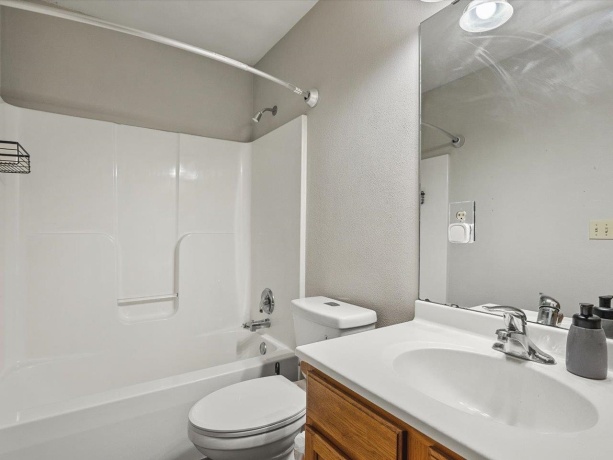 4056 Pepper, ROCKFORD, Illinois 61114, 2 Bedrooms Bedrooms, ,2 BathroomsBathrooms,Condominium,For Sale,Pepper,202604690