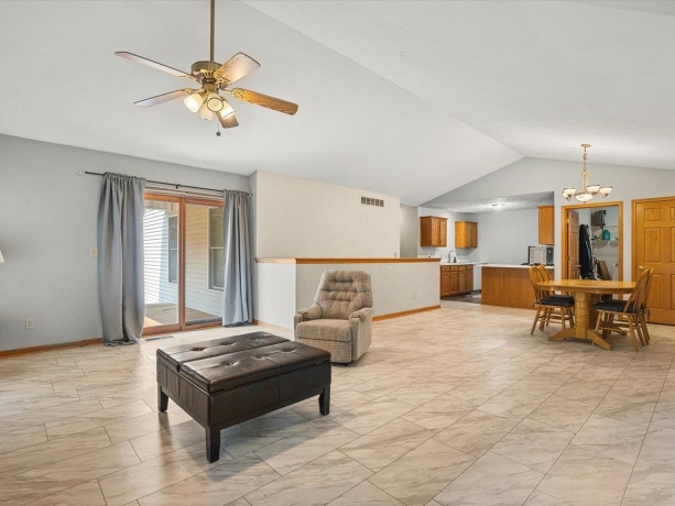 4056 Pepper, ROCKFORD, Illinois 61114, 2 Bedrooms Bedrooms, ,2 BathroomsBathrooms,Condominium,For Sale,Pepper,202604690