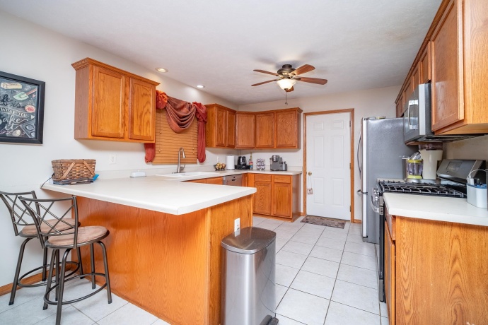 300 Gray Hawk, MACHESNEY PARK, Illinois 61115, 3 Bedrooms Bedrooms, ,3 BathroomsBathrooms,House,For Sale,Gray Hawk,202604556