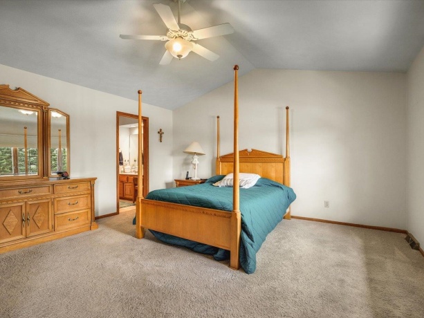8647 Oakwood Glen, ROCKFORD, Illinois 61108, 4 Bedrooms Bedrooms, ,2 BathroomsBathrooms,House,For Sale,Oakwood Glen,202604692