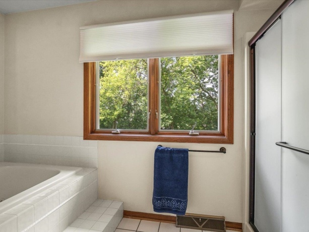 8647 Oakwood Glen, ROCKFORD, Illinois 61108, 4 Bedrooms Bedrooms, ,2 BathroomsBathrooms,House,For Sale,Oakwood Glen,202604692