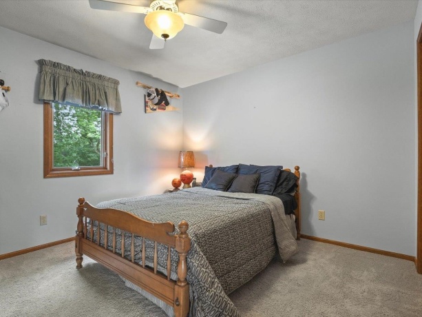 8647 Oakwood Glen, ROCKFORD, Illinois 61108, 4 Bedrooms Bedrooms, ,2 BathroomsBathrooms,House,For Sale,Oakwood Glen,202604692