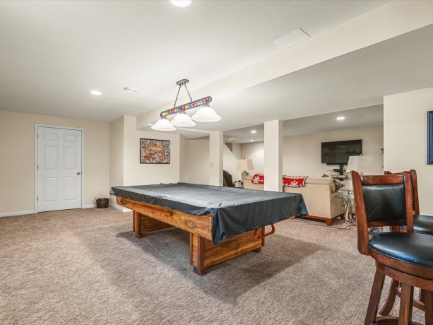 8647 Oakwood Glen, ROCKFORD, Illinois 61108, 4 Bedrooms Bedrooms, ,2 BathroomsBathrooms,House,For Sale,Oakwood Glen,202604692