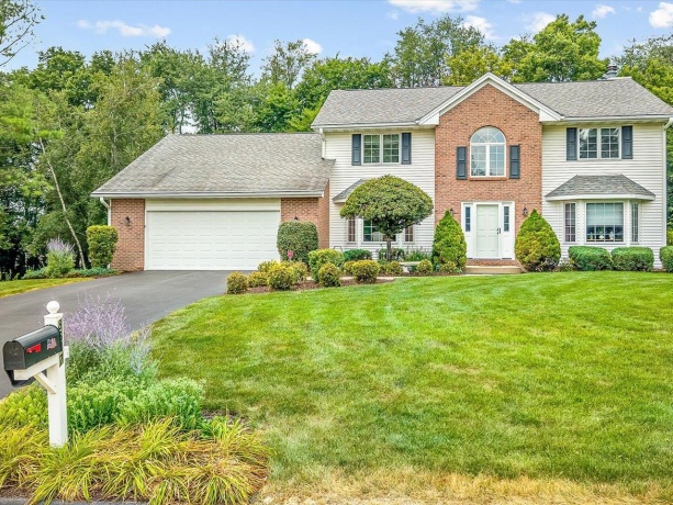 8647 Oakwood Glen, ROCKFORD, Illinois 61108, 4 Bedrooms Bedrooms, ,2 BathroomsBathrooms,House,For Sale,Oakwood Glen,202604692