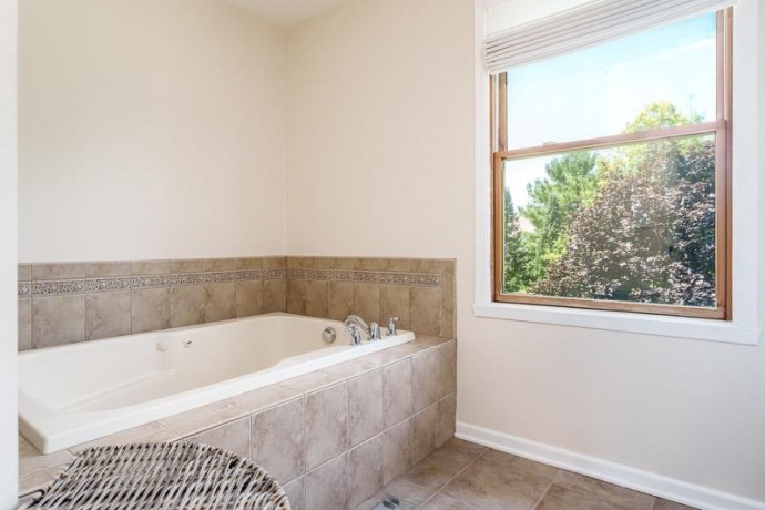 1142 University, ROCKTON, Illinois 61072, 4 Bedrooms Bedrooms, ,2 BathroomsBathrooms,House,For Sale,University,202604693