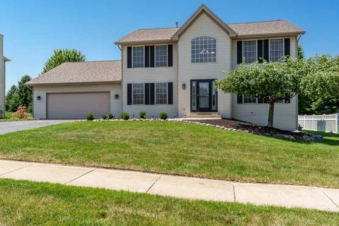 1142 University, ROCKTON, Illinois 61072, 4 Bedrooms Bedrooms, ,2 BathroomsBathrooms,House,For Sale,University,202604693